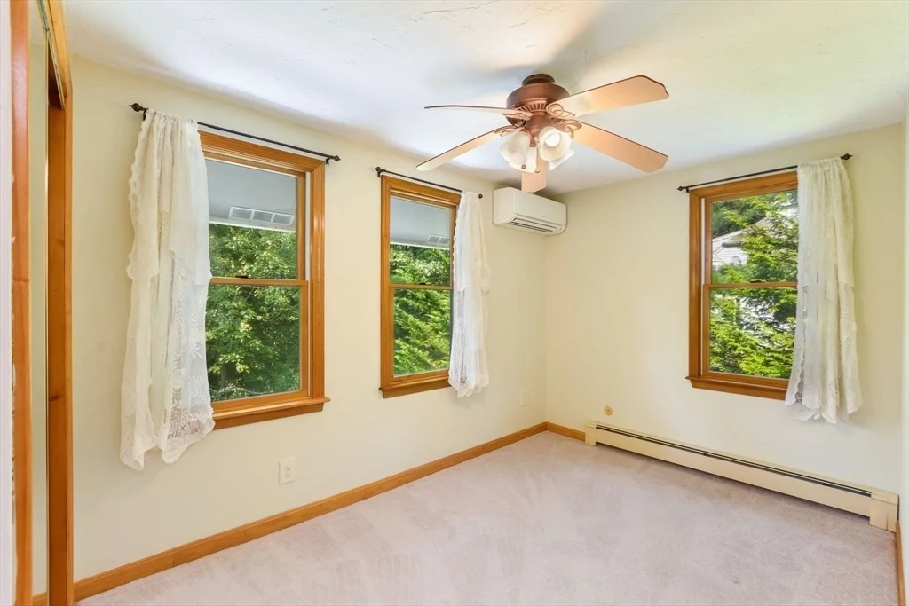 Photo of 41 Halyard Ln