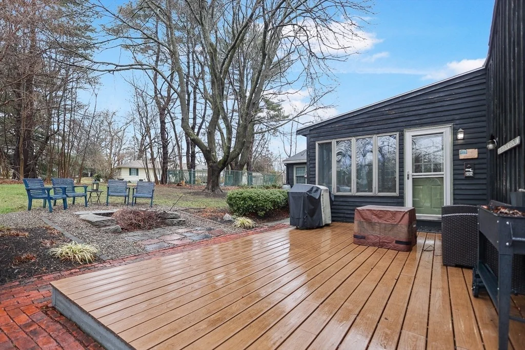 Photo of 15 Cedarcrest Lane