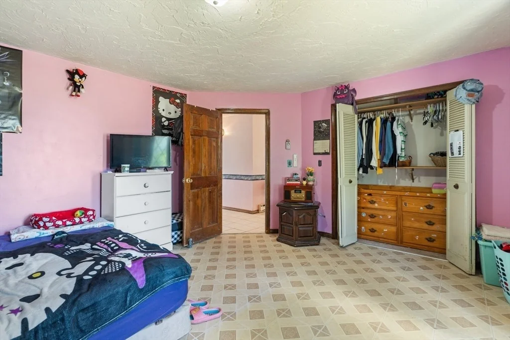 Photo of 186 Eight Lots Road