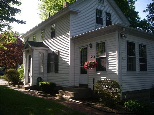 Photo of 195 Main St