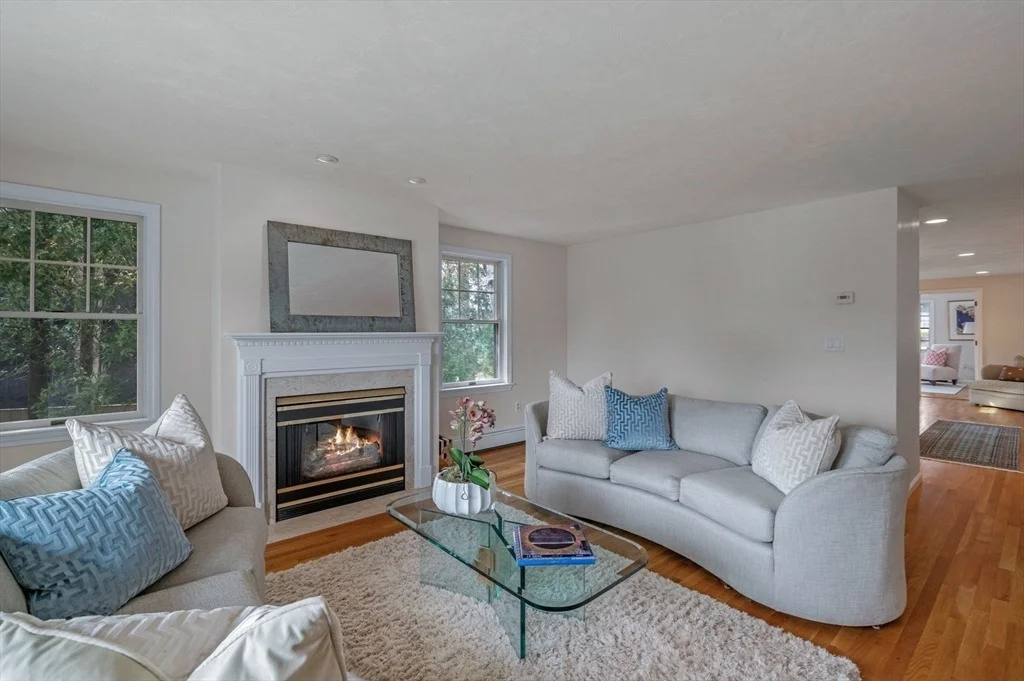 Photo of 170 Beacon St