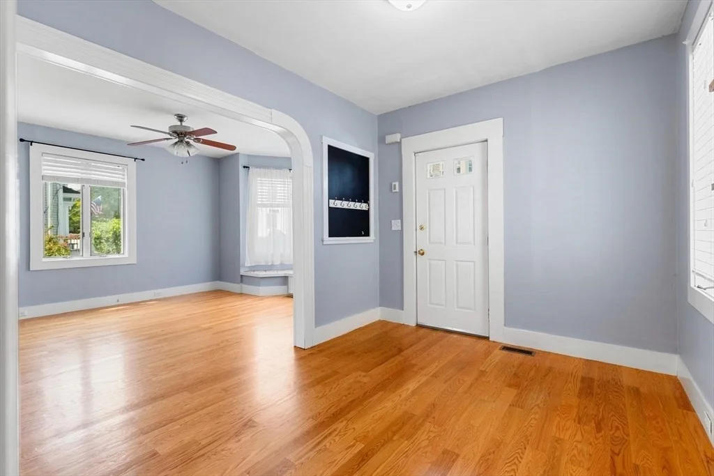 Photo of 18 Willow Ave