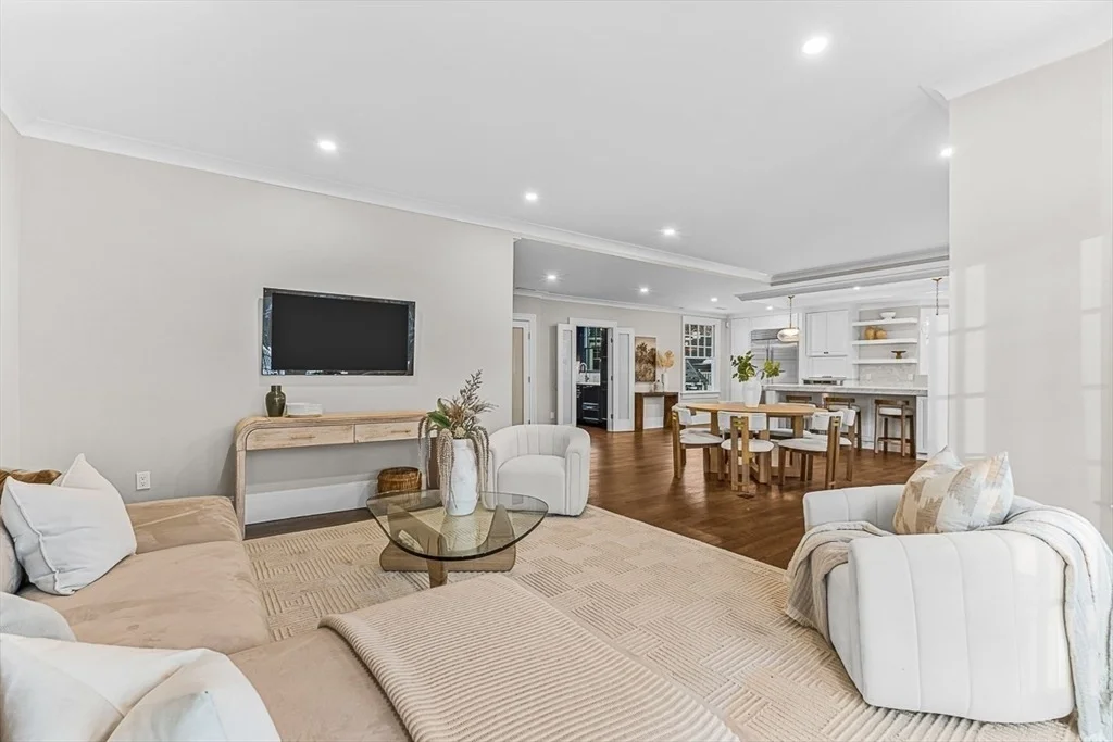 Photo of 6 Lakeview Road