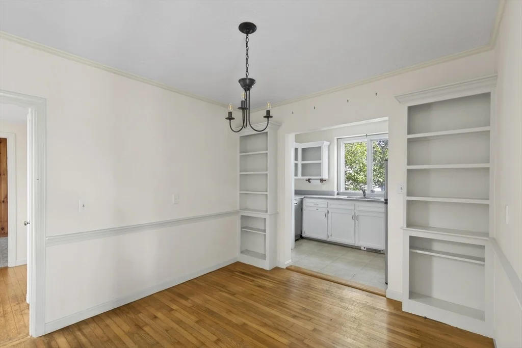 Photo of 51 Tupper Ave