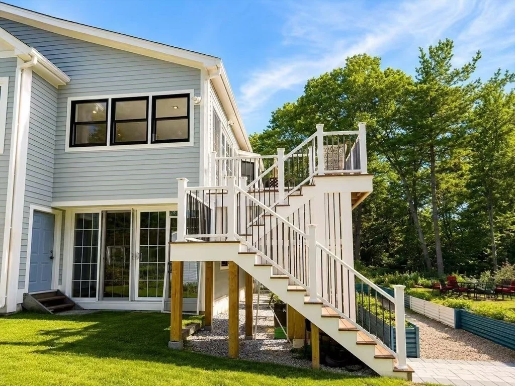 Photo of 22 Meadowbrook Rd