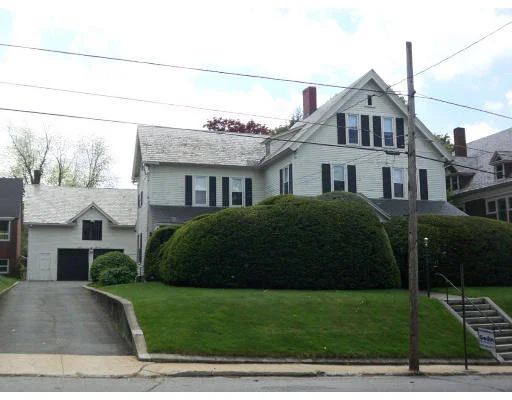 Photo of 387 School St