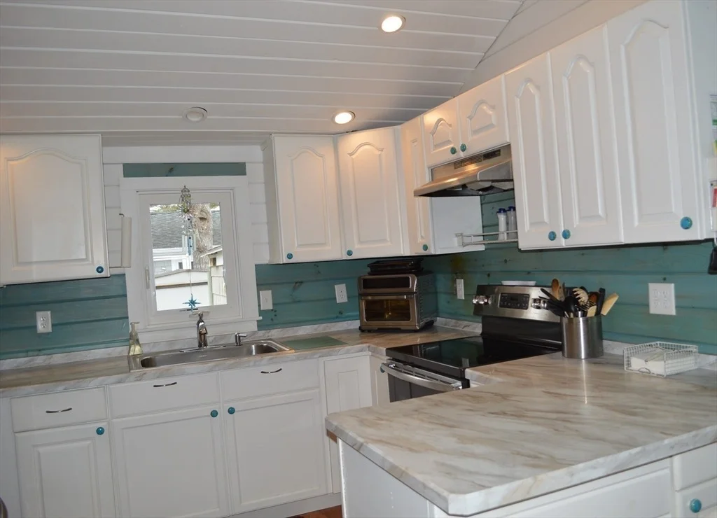 Photo of 17 Bungalow Ln