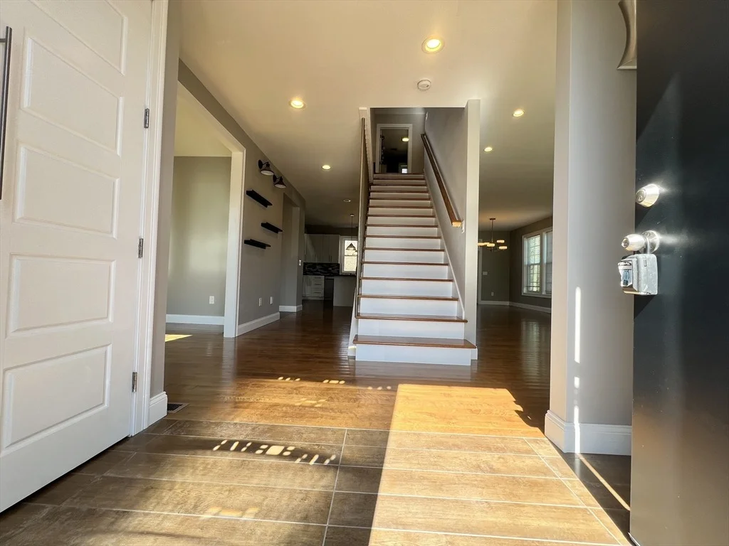Photo of 465 Montgomery Rd