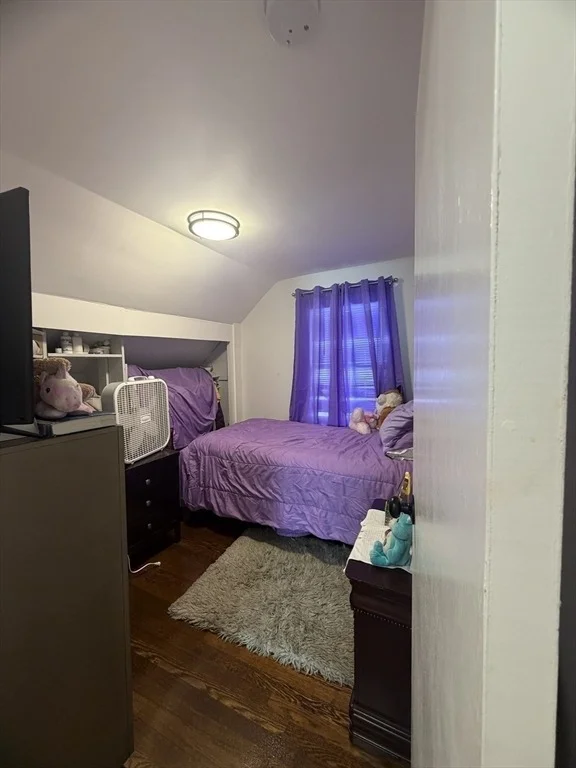 Photo of 70 Robinson St