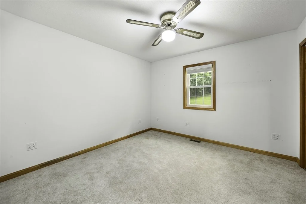Photo of 7 Margaret Dr