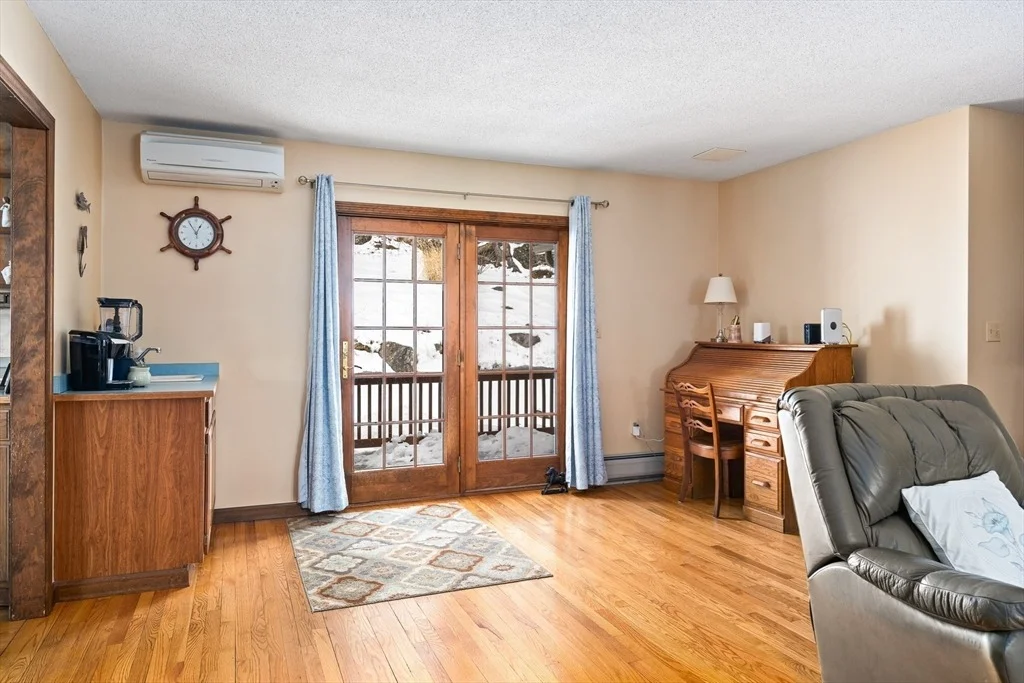 Photo of 49 Burt Rd