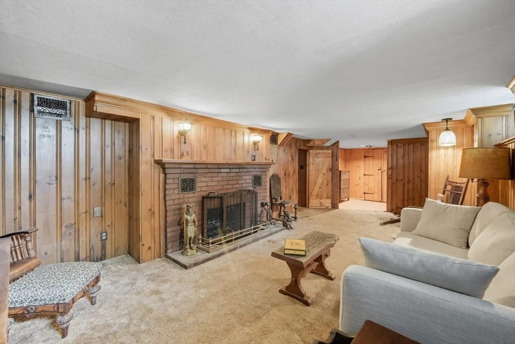 Photo of 82 West Road