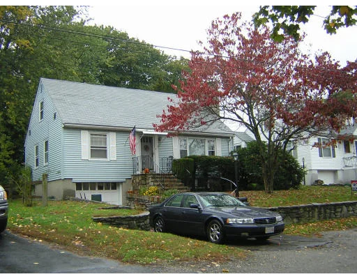 Photo of 4 Evelyn