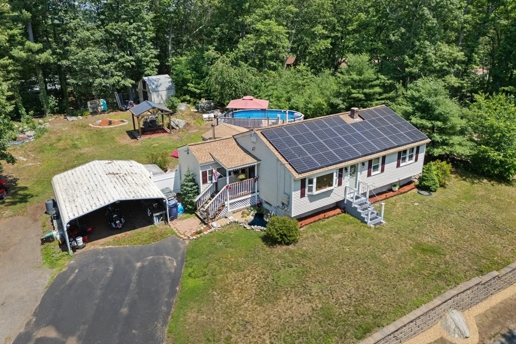 Photo of 215 Donohue Rd