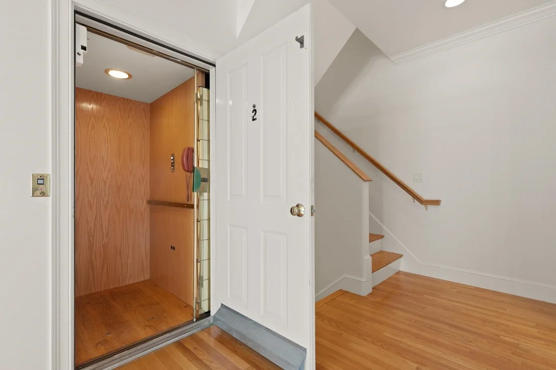 Photo of Unit 8 at 8 Dansreau Place