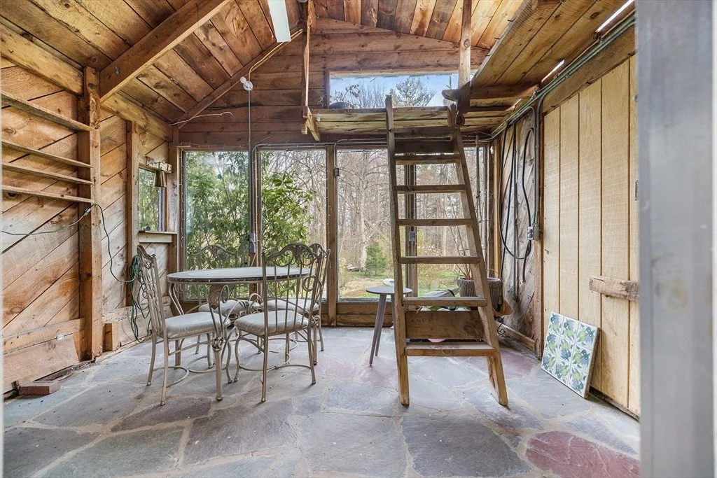Photo of 3 Old Brook Dr