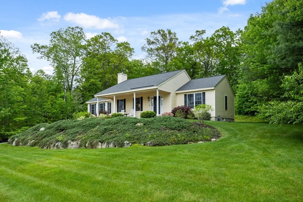 Photo of 71 Fox Run Drive