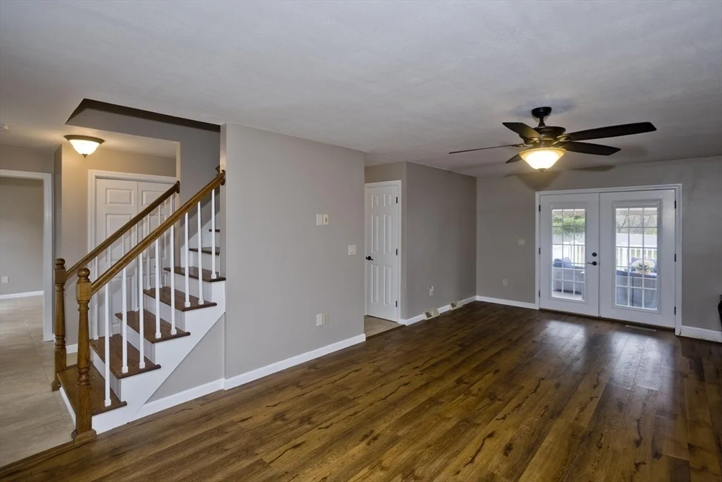 Photo of 76 Shaker Rd