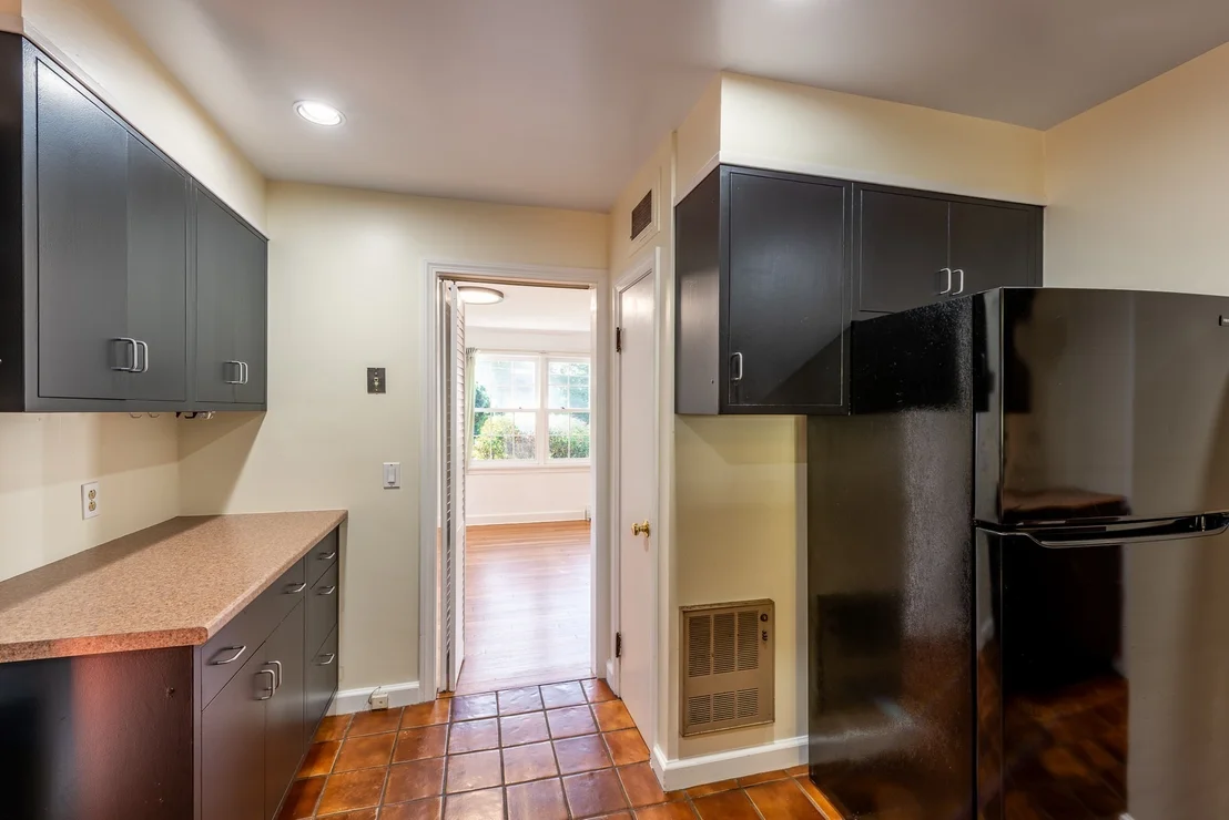 Photo of 18 Dana St