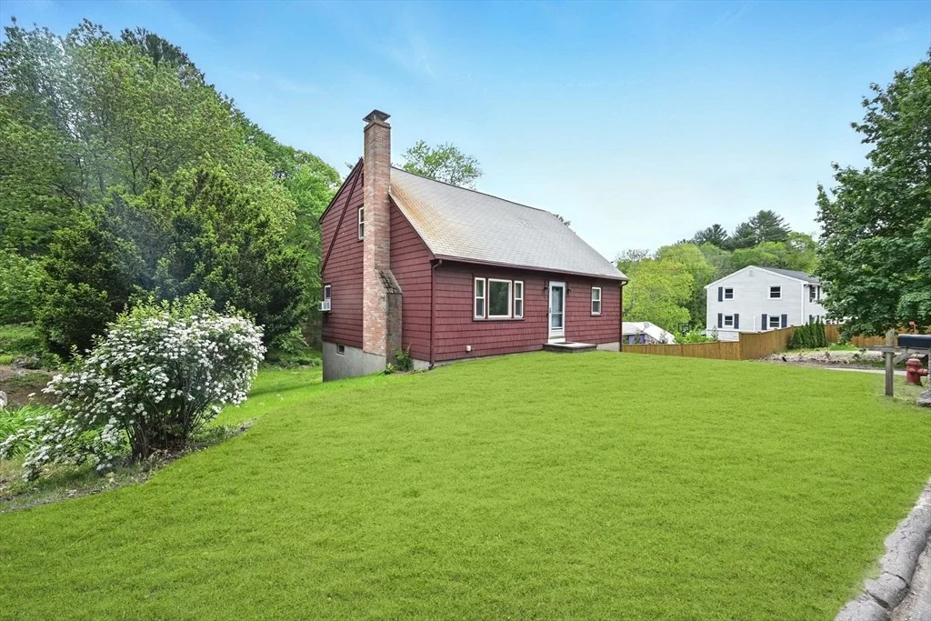 Photo of 77 Marblehead Street