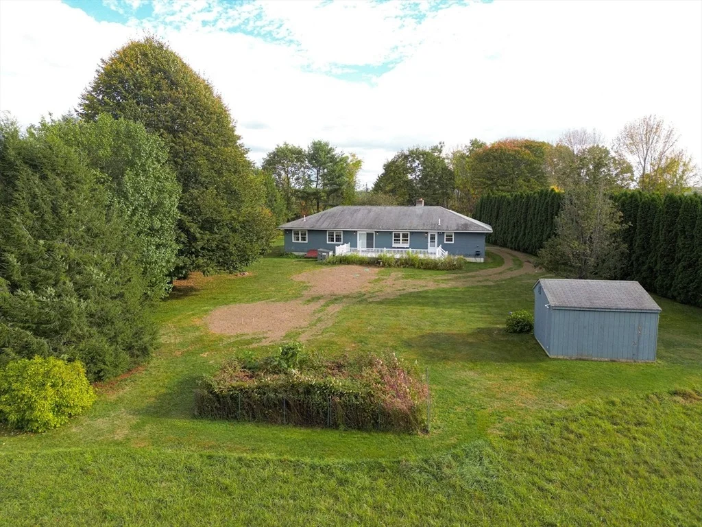 Photo of 621 Woods Road