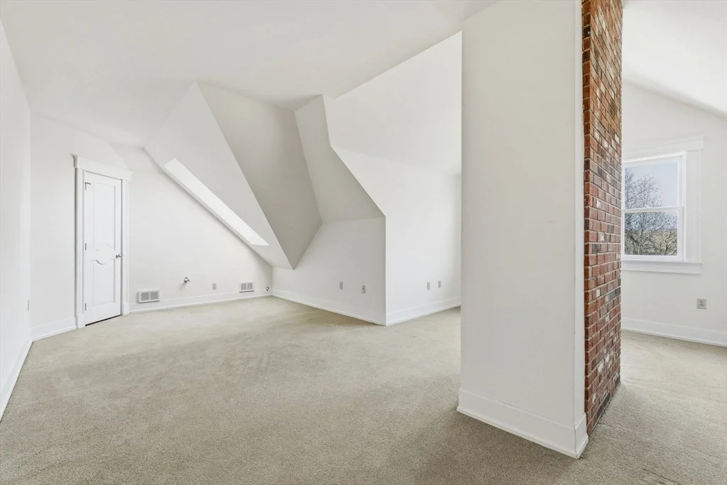 Photo of 365 Middle St