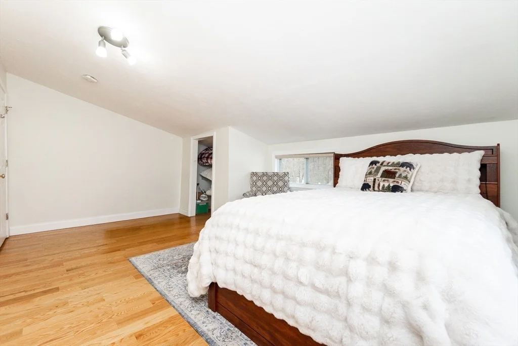Photo of 91 Speen Street