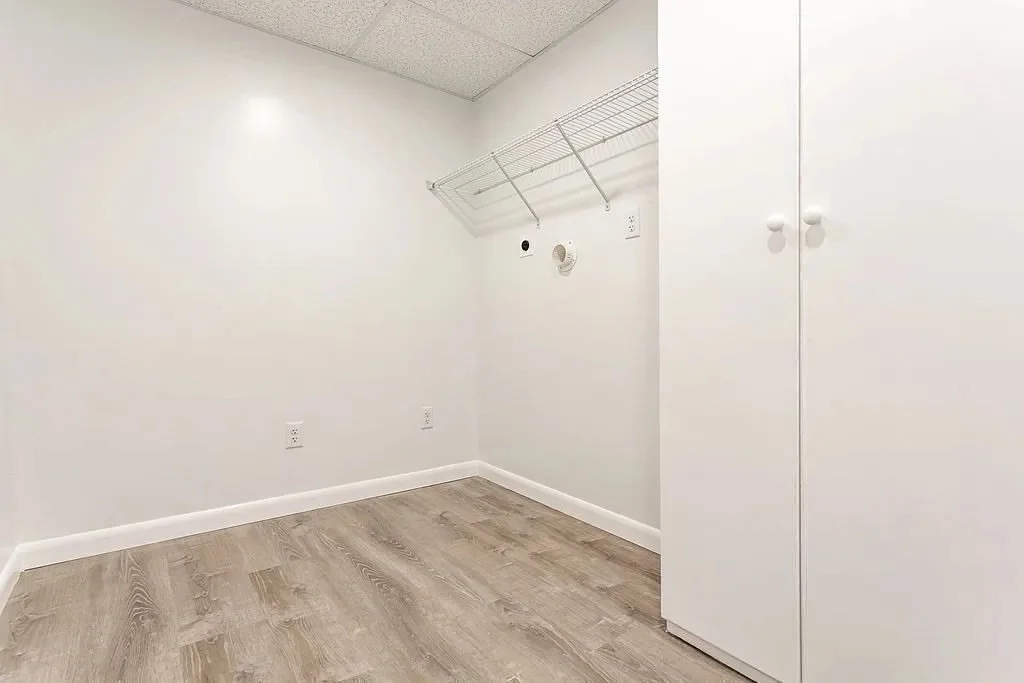 Photo of 164 Hall St