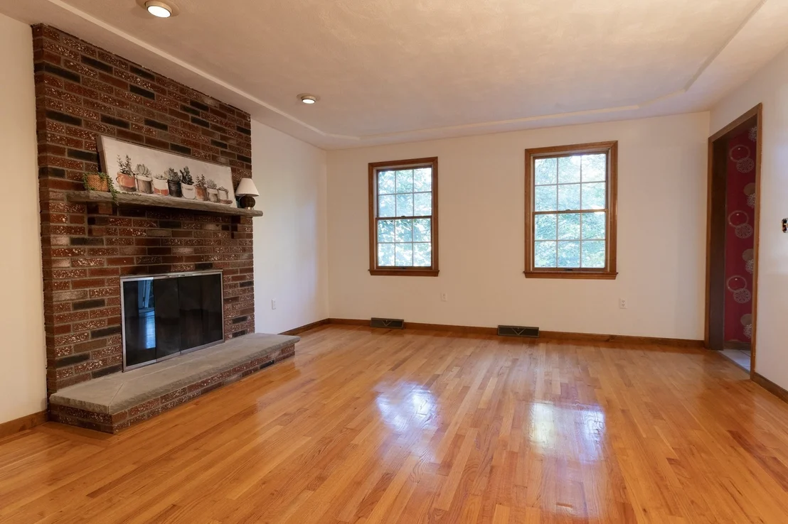 Photo of 4 Mead Circle