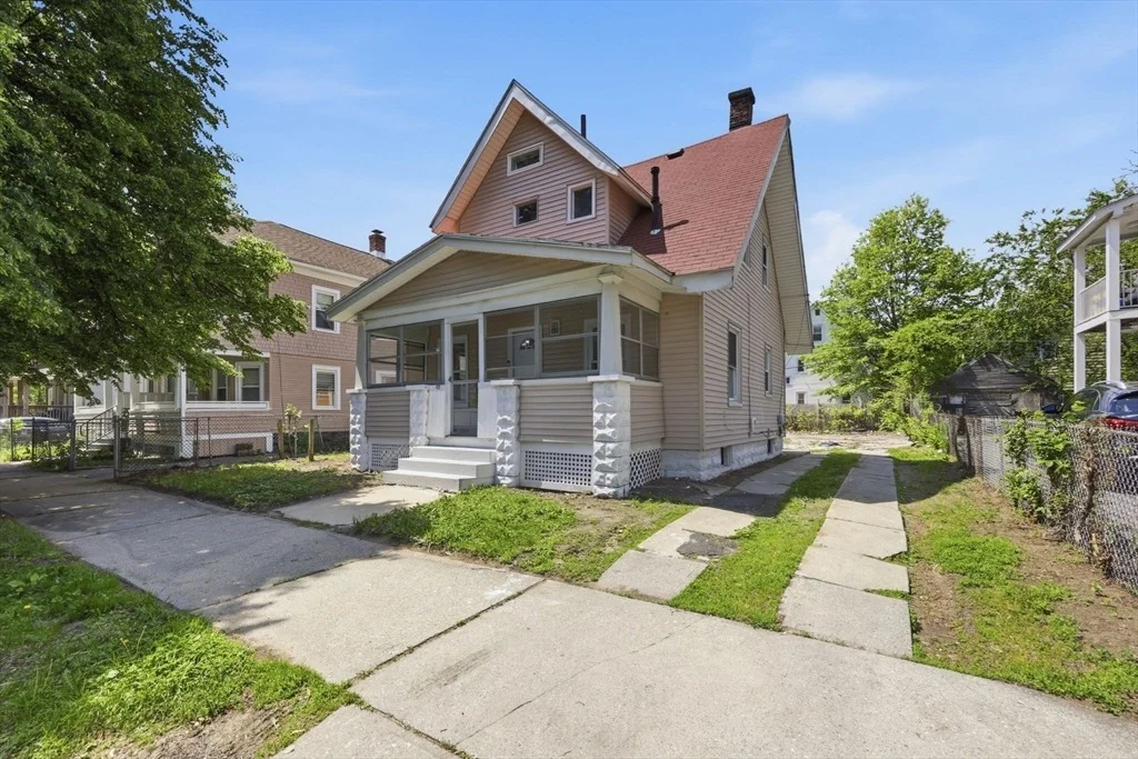 Photo of 62 Kenyon St