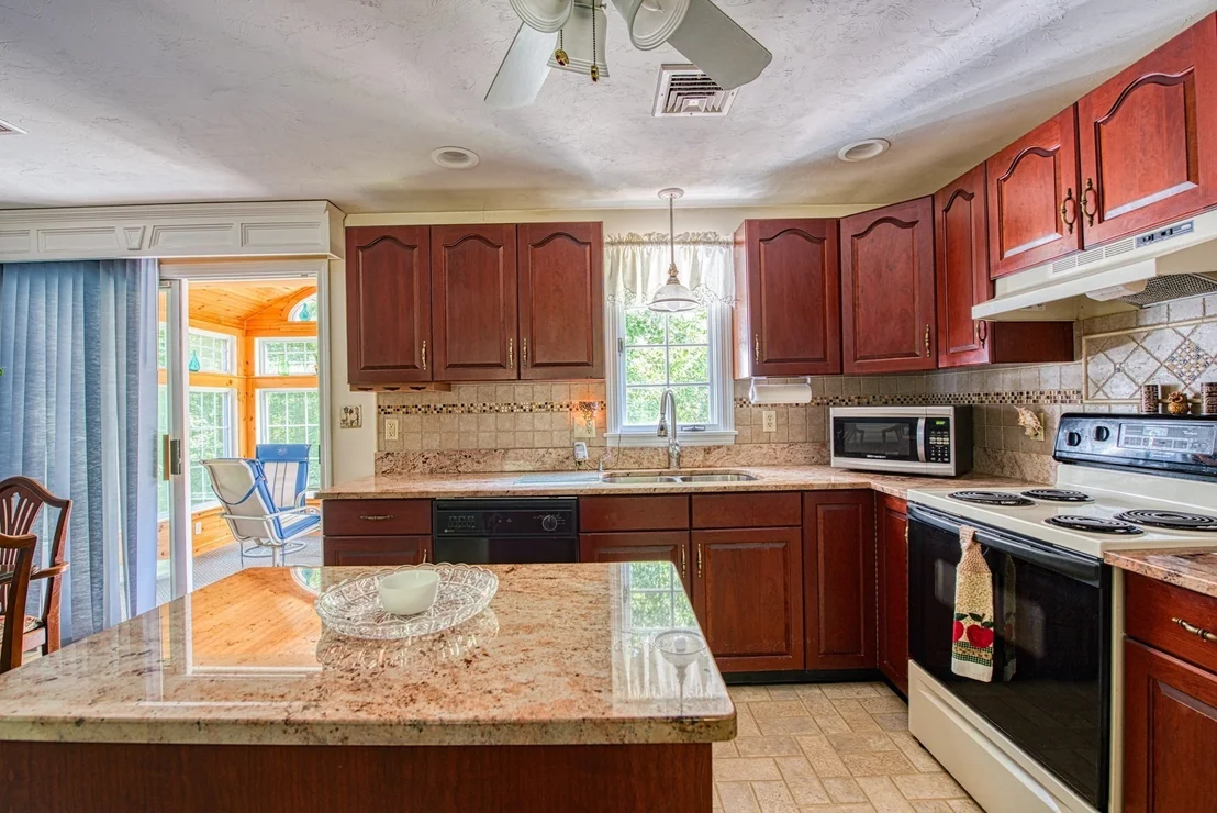 Photo of 231 Thompson Street