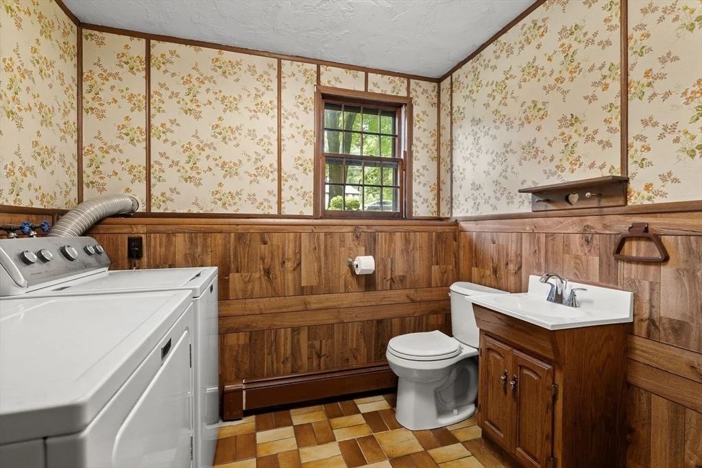 Photo of 35 Lowell Road