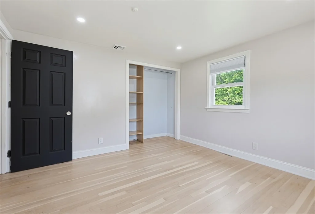 Photo of 14 Lewis Rd