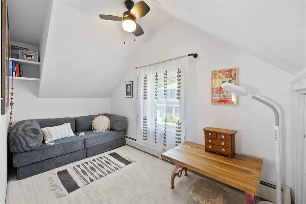 Photo of 48 Lambs Grove