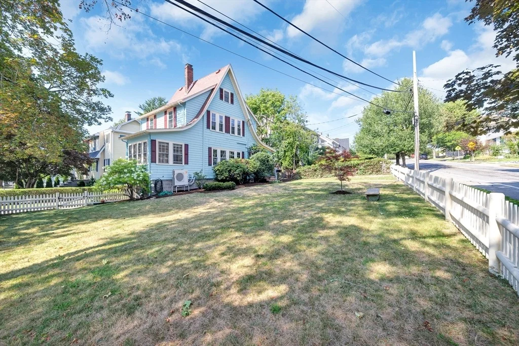 Photo of 321 Park Avenue