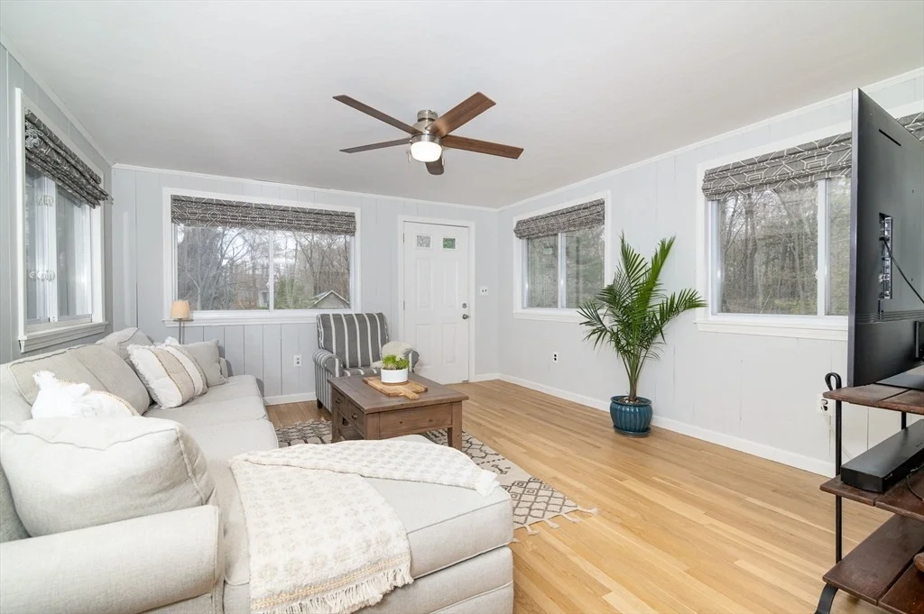Photo of 4 Park Dr