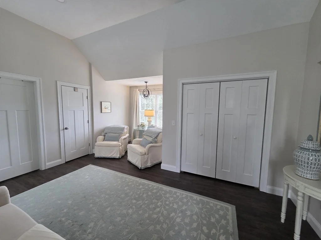 Photo of 10 Wisteria Ln