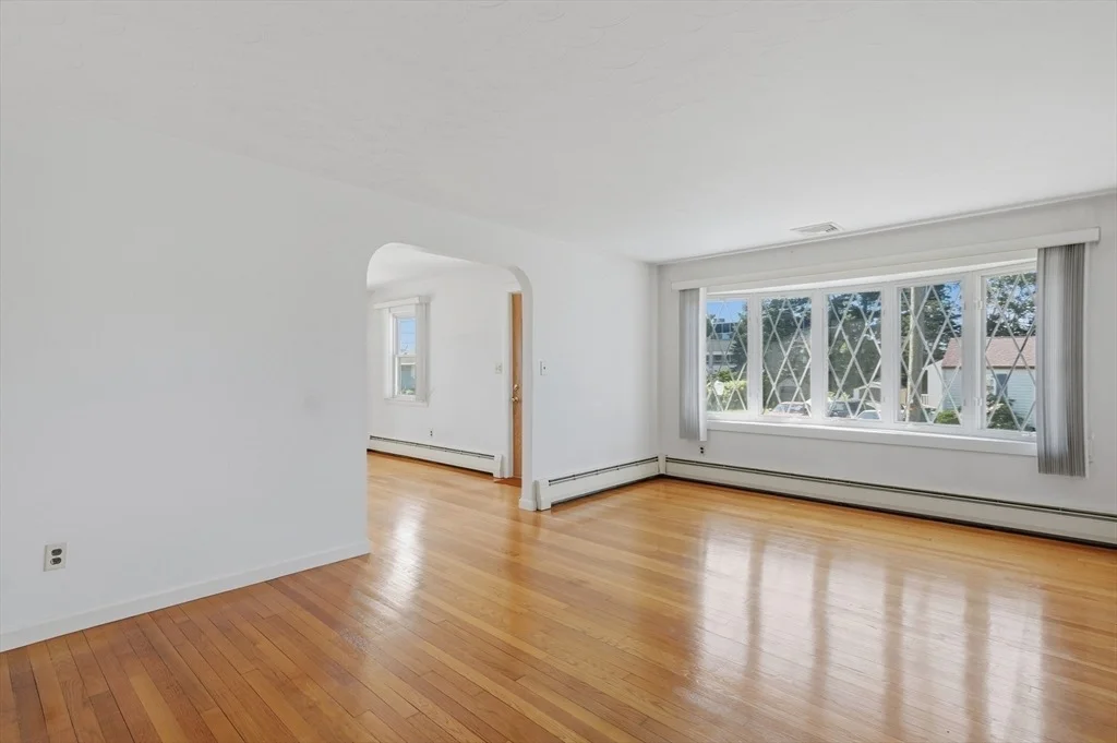 Photo of 7 Dewey Avenue