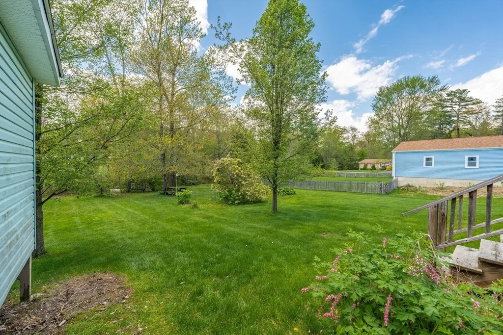 Photo of 183 Brookside Cir