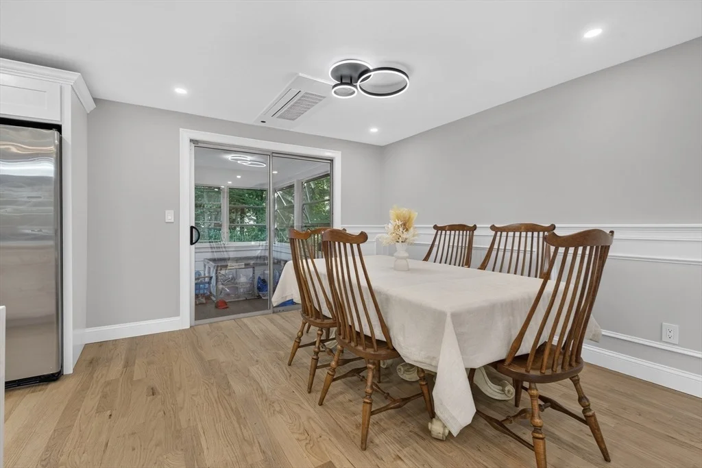 Photo of 14 Travis Dr