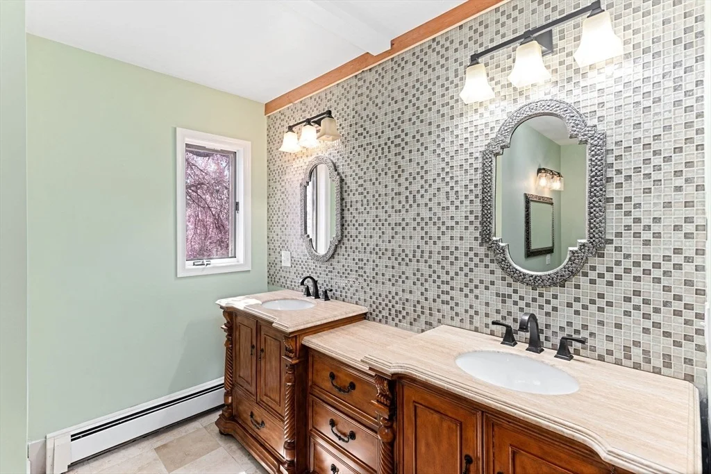 Photo of 8 Windsor Drive
