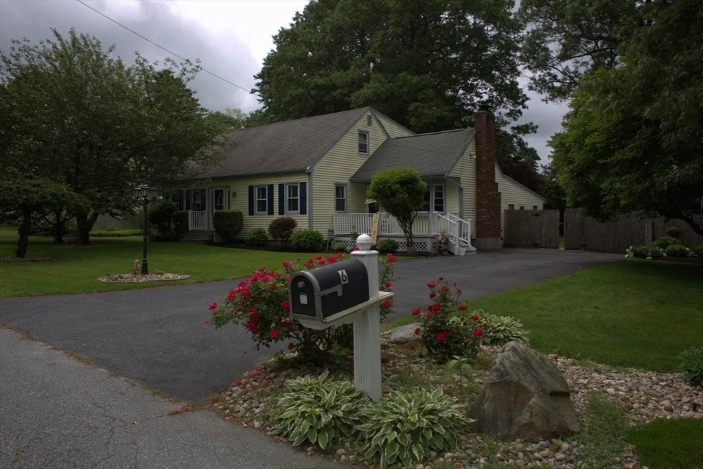 Photo of 6 Jeffrey Ln