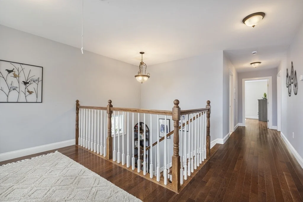Photo of 32 Colonial Rd