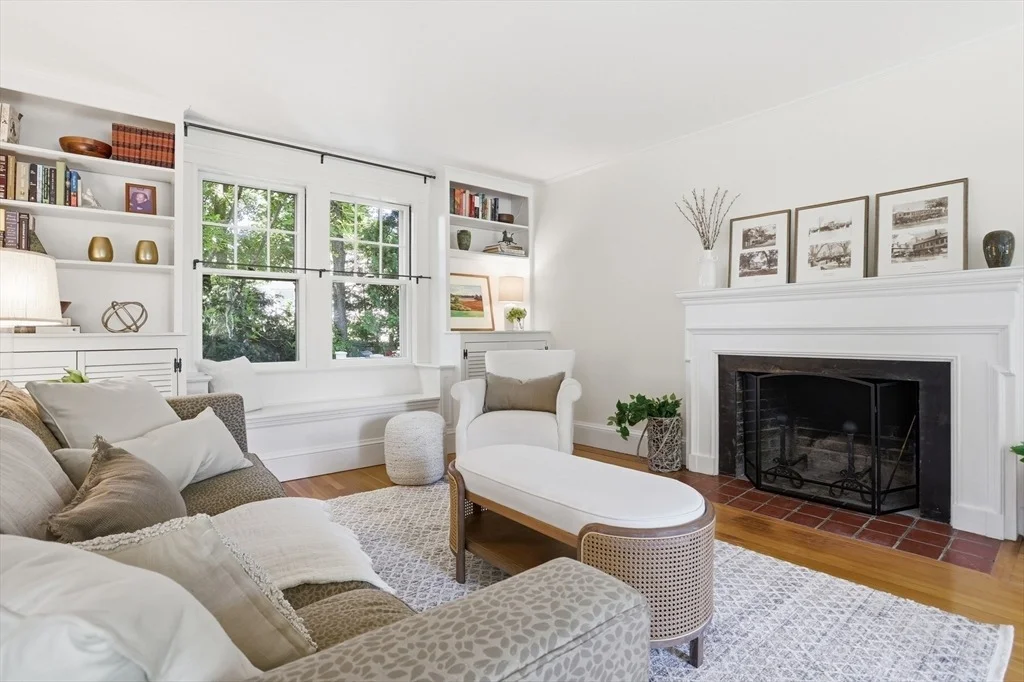 Photo of 42 Crescent Rd
