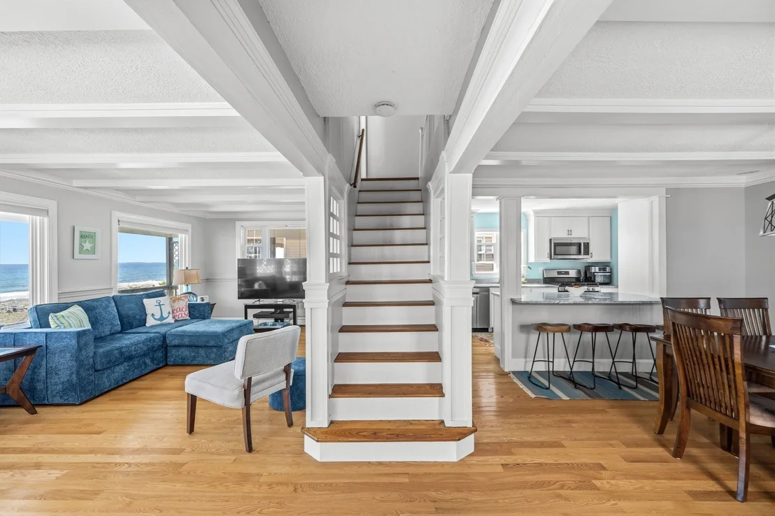 Photo of 331 Beach Ave