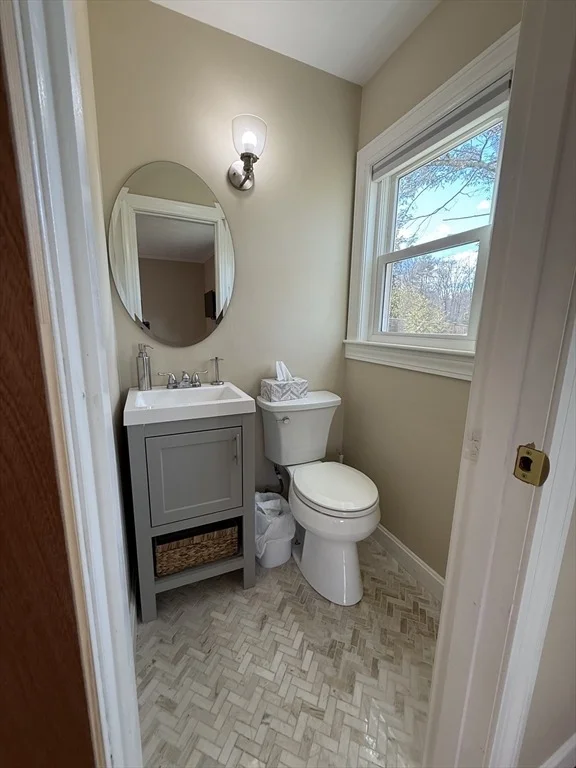 Photo of 81 Brush Hill Rd