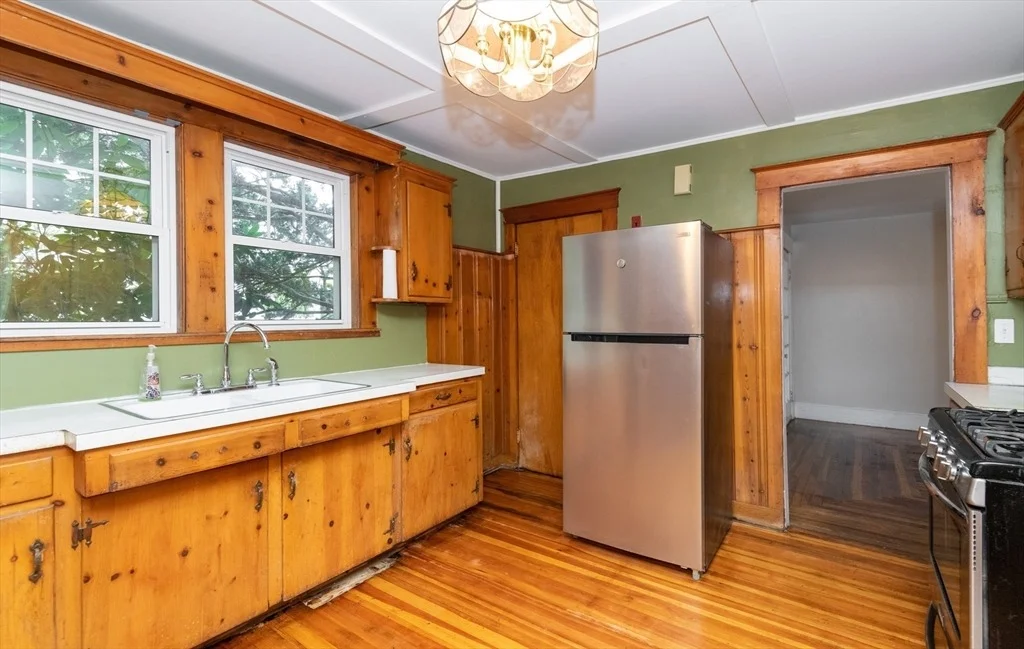 Photo of 8 Newcomb Avenue