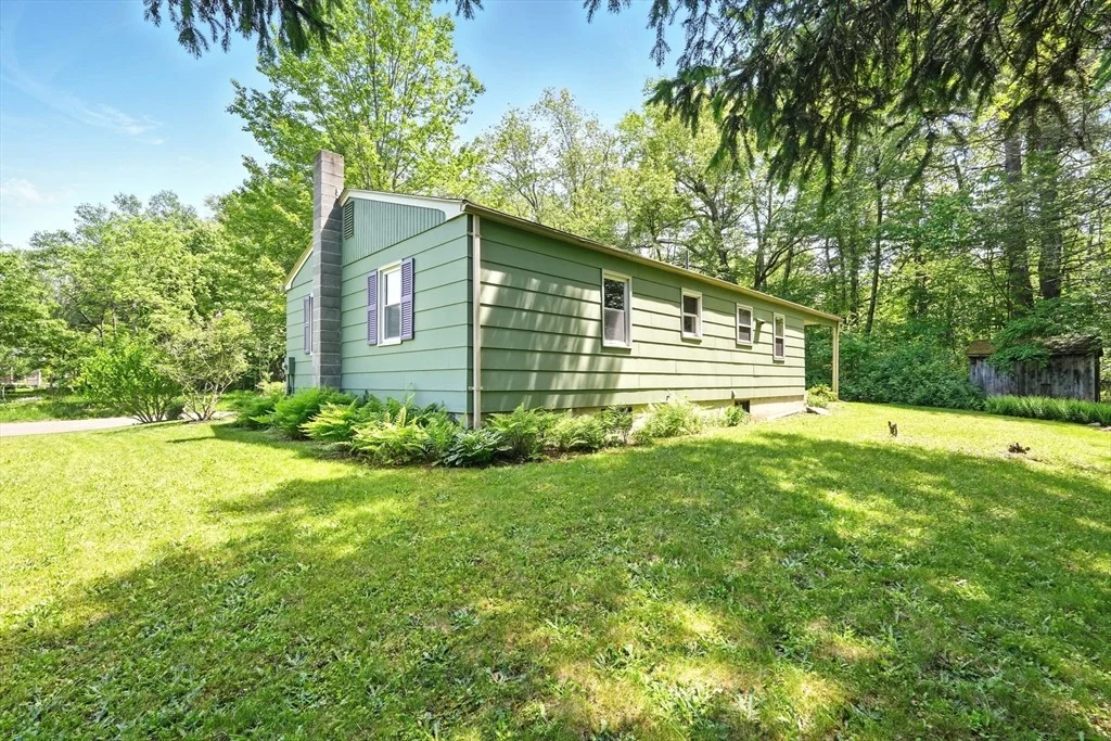 Photo of 161 Farmington Rd