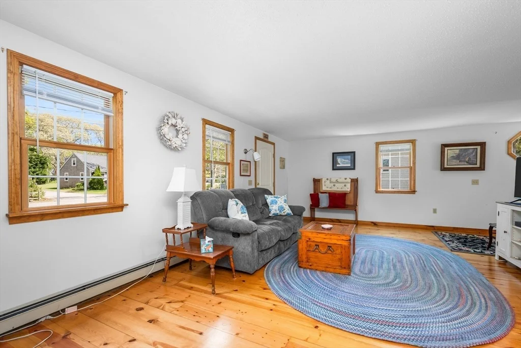 Photo of 21 2nd St