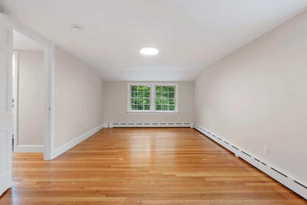Photo of 254 Taylor Rd